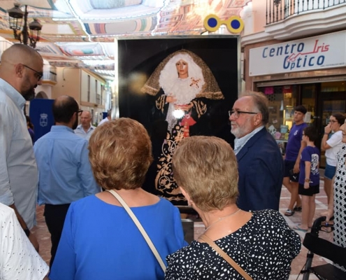INAUGURADA LA EXPOSICIÓN FOTOGRÁFICA POR EL 50 ANIVERSARIO DE LA VIRGEN DE LOS DOLORES