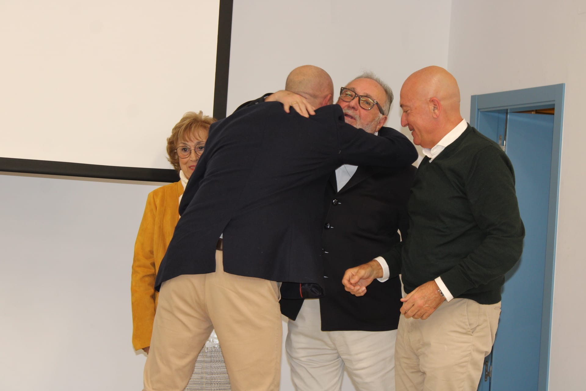 Emotivo reconocimiento del Centro Sesmero a Guillermo Busutil y a Mariano Pozo en la Biblioteca